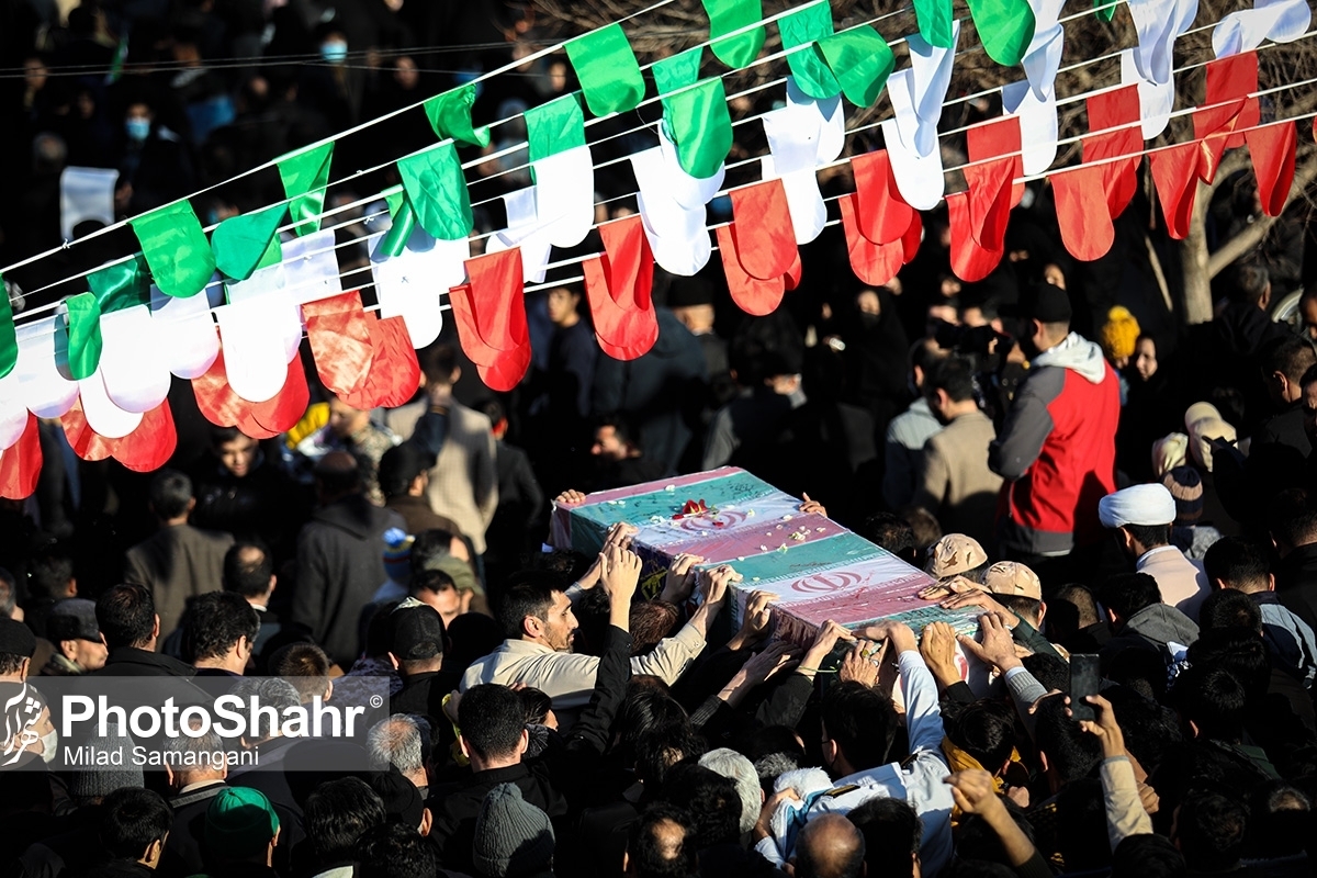 همزمان با شهادت حضرت رقیه(س) مراسم وداع با پیکر شهید تفحص شده، مدافع حرم لشکر فاطمیون در مشهد برگزار شد.