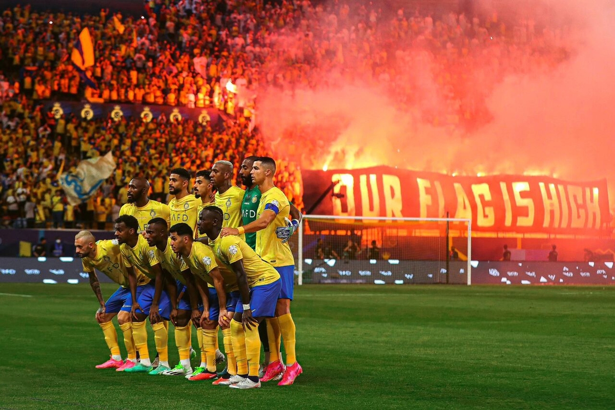 تیم فوتبال النصر با بسیاری از ستاره‌های فوتبال جهان به مصاف پرسپولیس خواهد آمد.