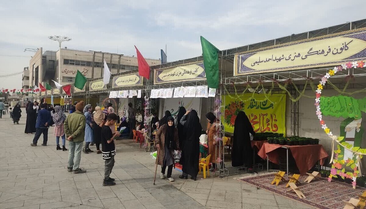 مدیرعامل سازمان فناوری اطلاعات و ارتباطات شهرداری مشهد گفت: امسال نیز مشابه سنوات گذشته سازمان فاوا غرفه‌هایی با حضور اپراتور‌های ایرانسل، همراه اول و تعمیرات موبایل در عرصه میدان شهدا برپا می‌کند.