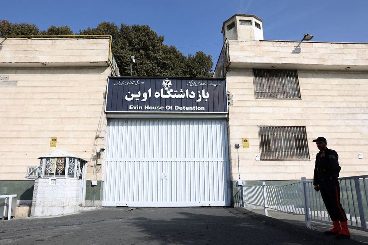 روابط عمومی سازمان زندان‌ها اخبار منتشر شده در مورد ضرب و شتم نرگس محمدی را تکذیب کرد.