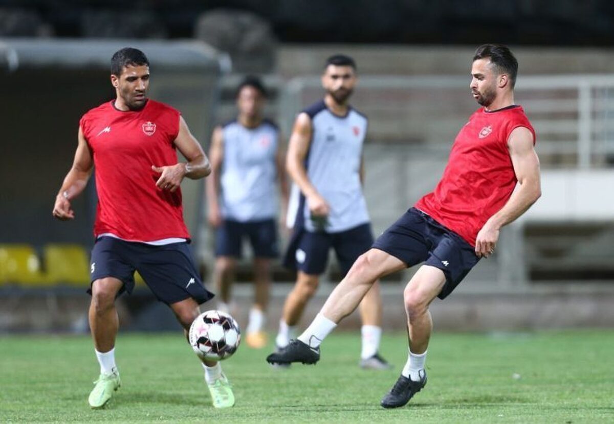 باشگاه پرسپولیس در آخرین ساعات باقی مانده تا ارسال مدارک خود به کنفدراسیون فوتبال آسیا به دنبال جذب یک بازیکن جدید است.