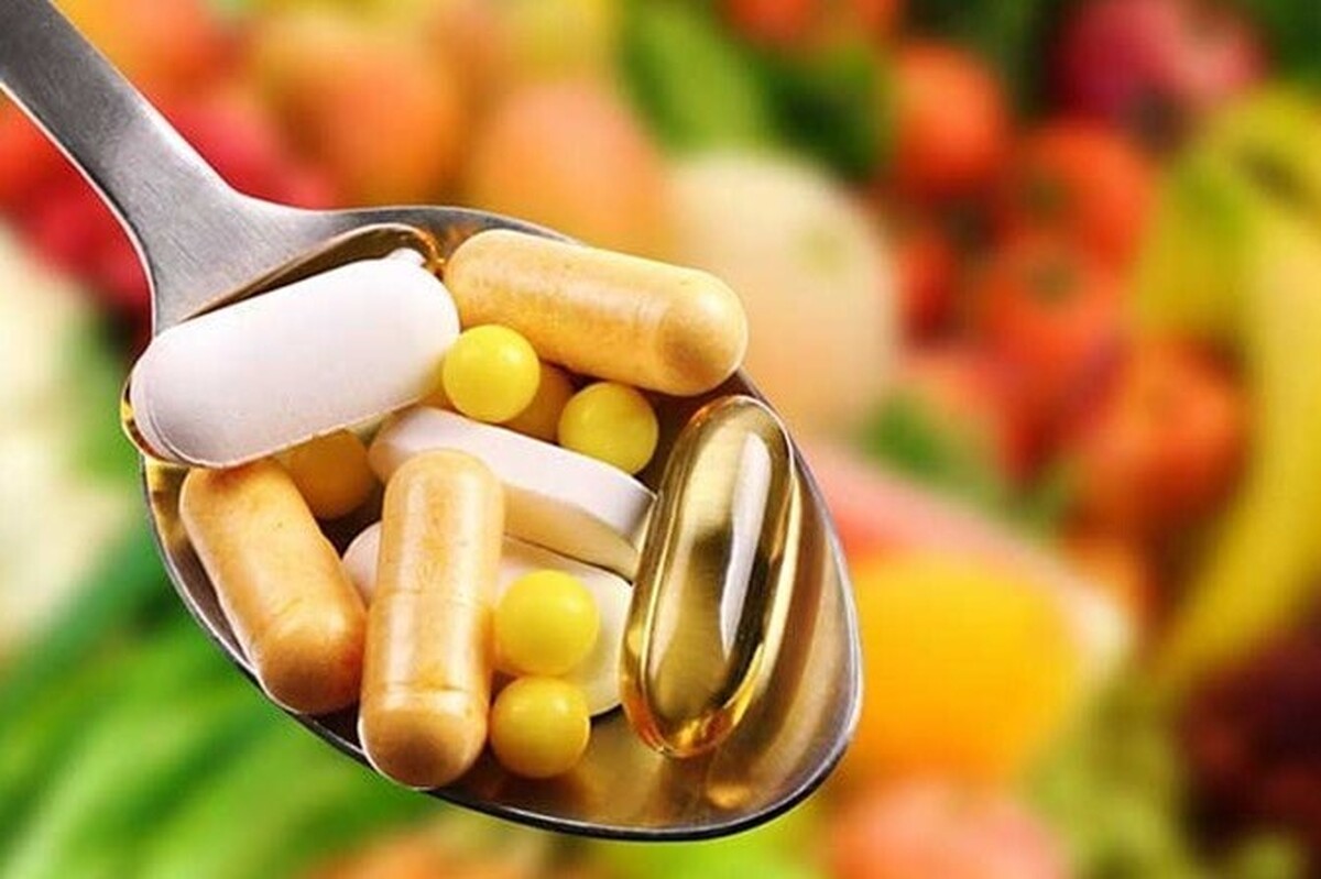 رئیس جامعه پزشکان متخصص داخلی در خصوص مضرات خونه مکمل‌ها توضیحاتی ارائه داد.