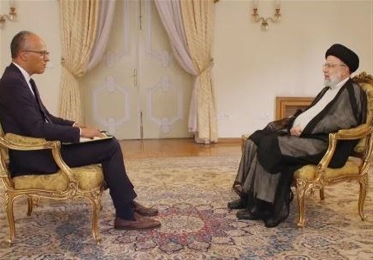 رئیس جمهور کشورمان در خصوص منابع مالی بلوکه شده ایران گفت: این پول متعلق به مردم و دولت ایران است، بنابراین جمهوری اسلامی ایران تصمیم خواهد گرفت که با این پول چه کند.