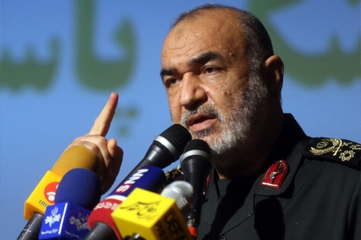 فرمانده کل سپاه خطاب به صهیونیست‌ها گفت: باید خطاب به آن‌ها بگوییم: اگر ترورهای قبلی امنیت شما را بیشتر کرده است، ادامه بدهید؛ ولی این را بدانید اگر فضای بین ما و شما امنیتی بشود دست ما بازتر خواهد شد و عمر شما کوتاه‌تر می‌شود.