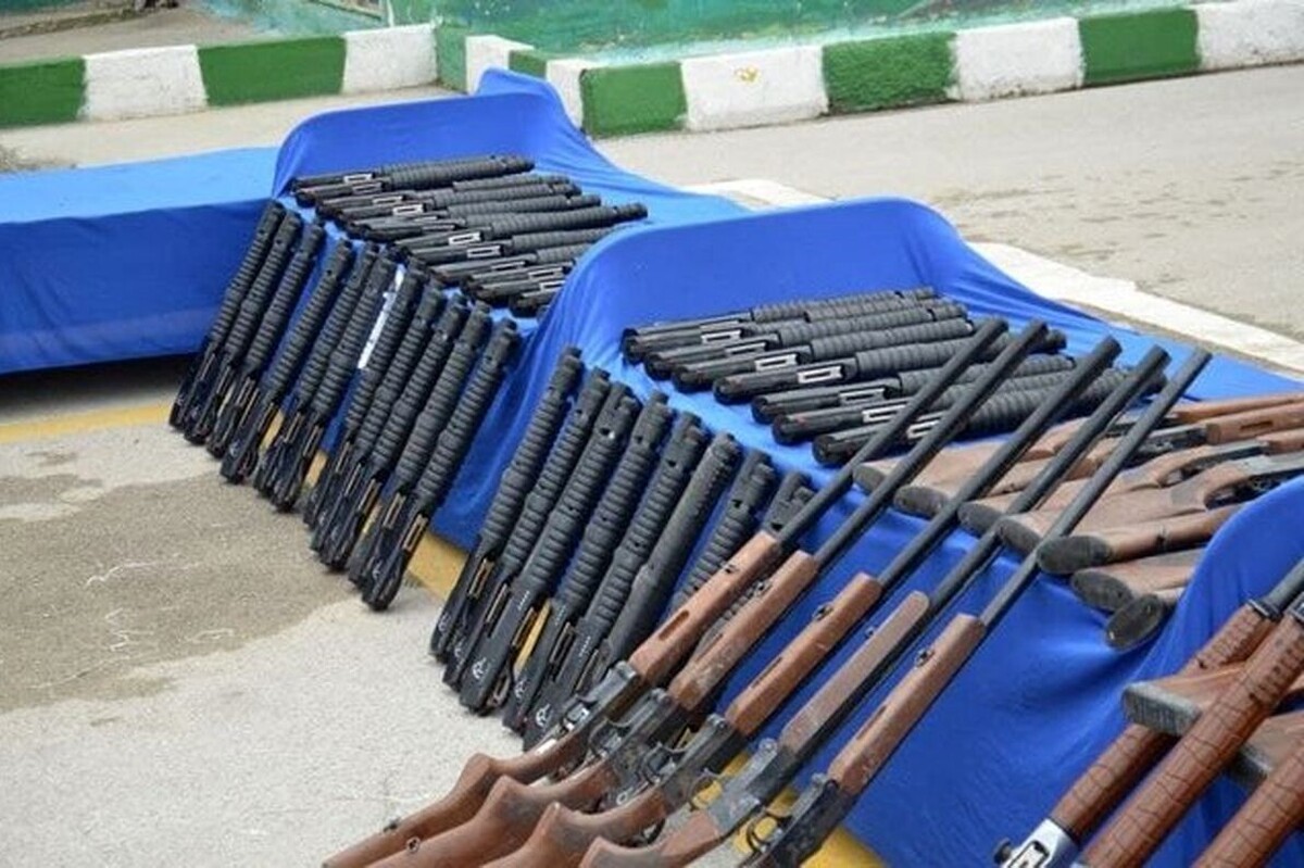 عضو کمیسیون قضائی مجلس از مجوز این کمیسیون برای تشدید مجازات حاملان و نگهدارندگان سلاح گرم و سرد جنگی، سلاح شکاری، بادی و گازی خبر داد.