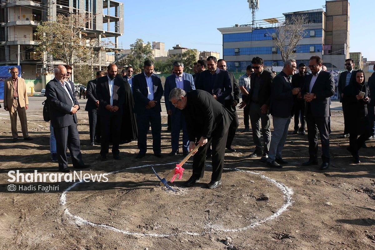 مراسم آغاز عملیات اجرایی احداث چهارراه شهید محسن کاشانی با حضور مدیران شهری برگزار شد.