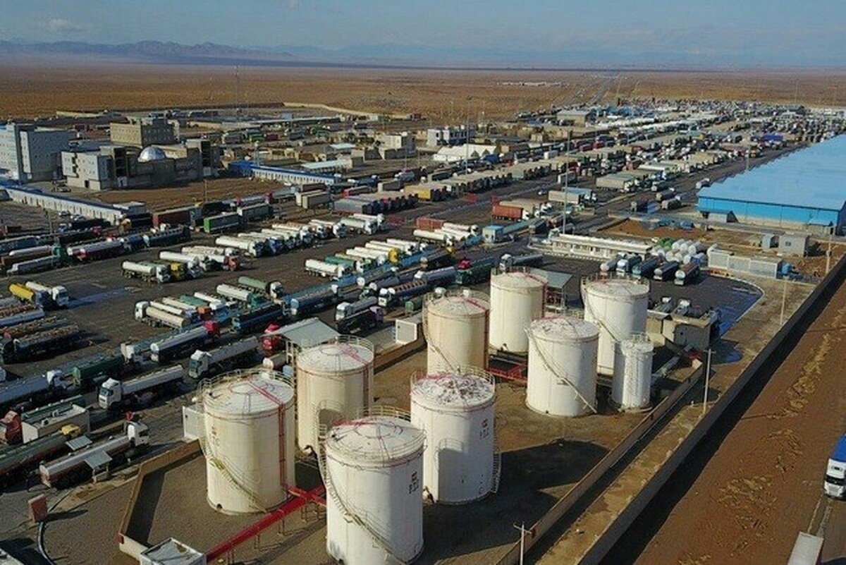نماینده مردم «تایباد و تربت جام» در مجلس شورای اسلامی از افزایش ۴ برابری صادرات به افغانستان با ایجاد منطقه آزاد تجاری - صنعتی دوغارون خبر داد.