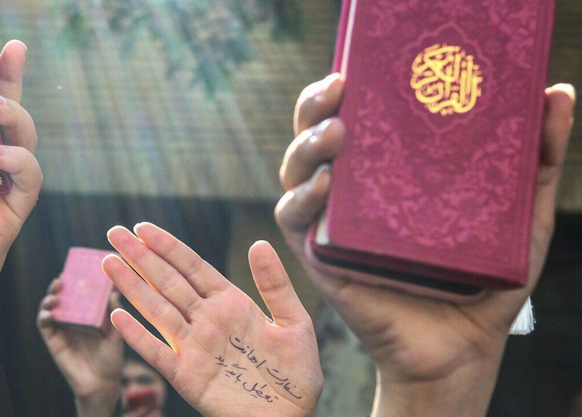 دولت دانمارک در نهایت به اعتراض‌ گسترده کشورهای مسلمان به هتک حرمت قرآن کریم واکنش نشان داد و امروز (جمعه) قانونی برای ممنوعیت سوزاندن این کتاب مقدس ارایه کرد.