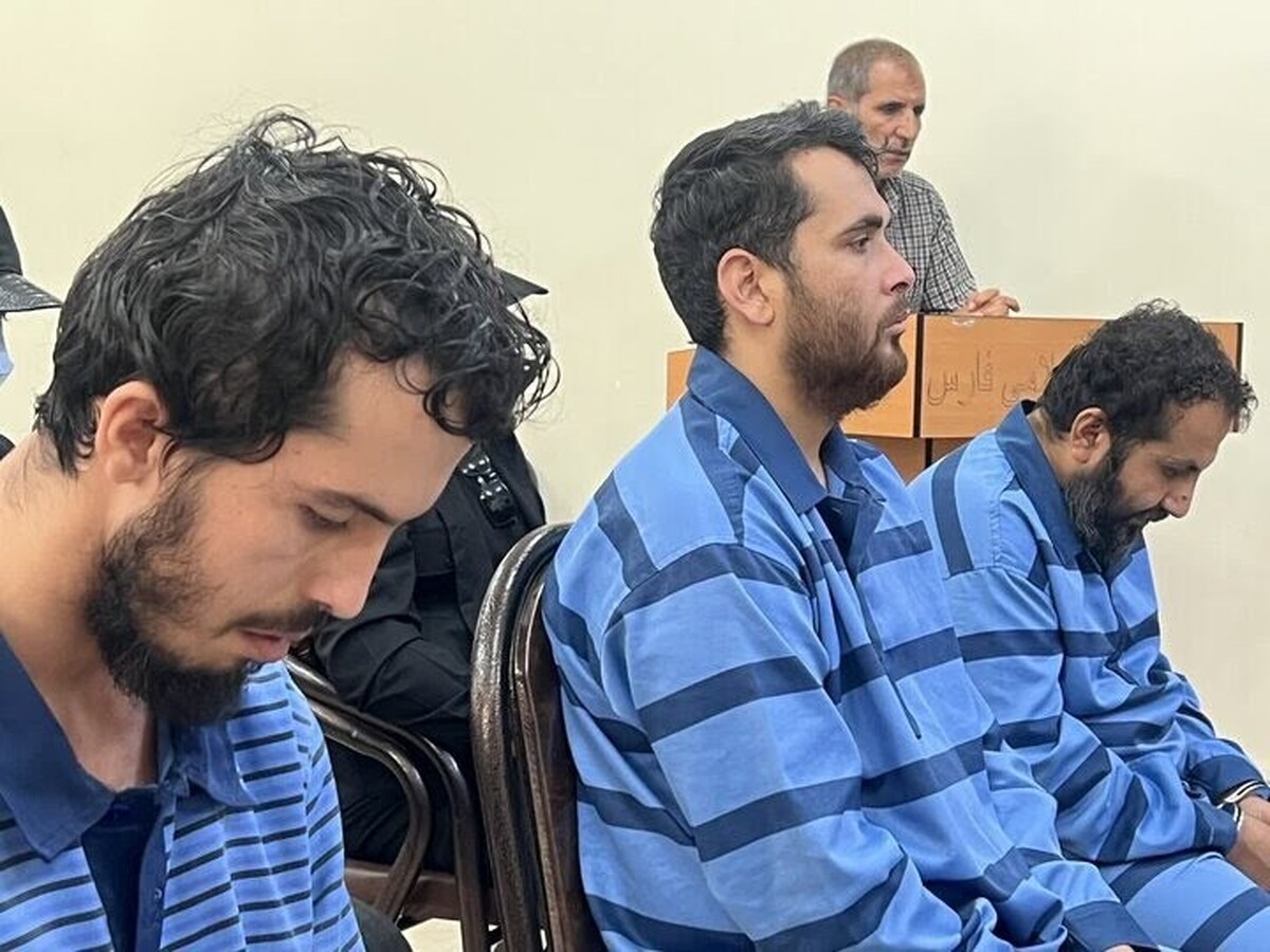 پس از برگزاری سه جلسه رسیدگی در دادگاه انقلاب اسلامی شیراز متهمان پرونده حمله به حرم شاهچراغ به اعدام و حبس محکوم شدند.