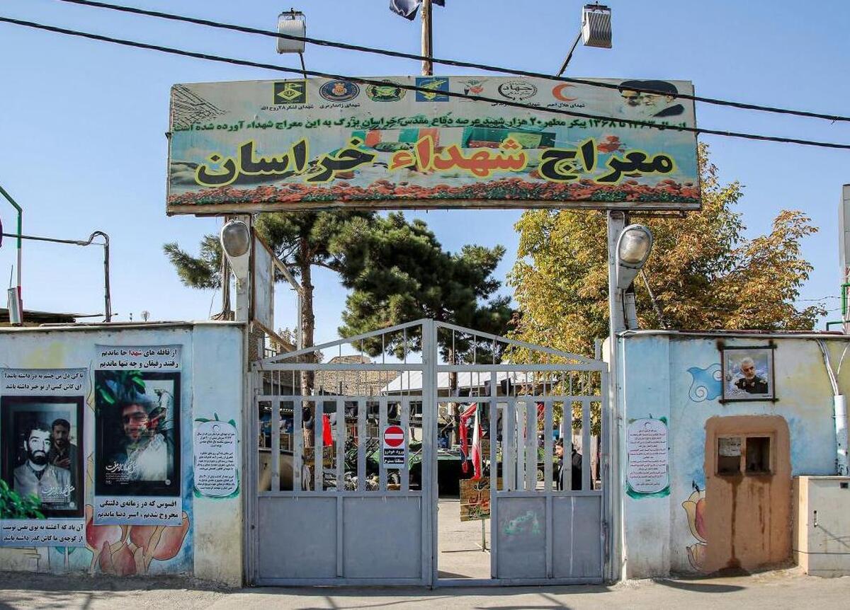 معاون فرهنگی و هنری سازمان فرهنگی و اجتماعی شهرداری مشهد از کلنگ زنی و بازسازی عمرانی معراج تاریخی شهدای مشهد خبر داد.