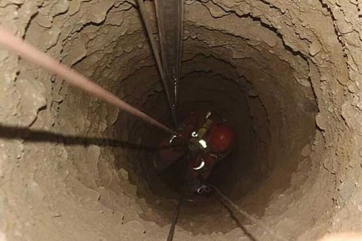 عصر دیروز، ۲۹ شهریور، حدود ساعت ۱۴، ریزش دیواره‌های یک چاه در روستای دهبارِ شهرستان طرقبه، موجب گرفتارشدن مقنی جوان در داخل چاه ۲۵ متری شد.