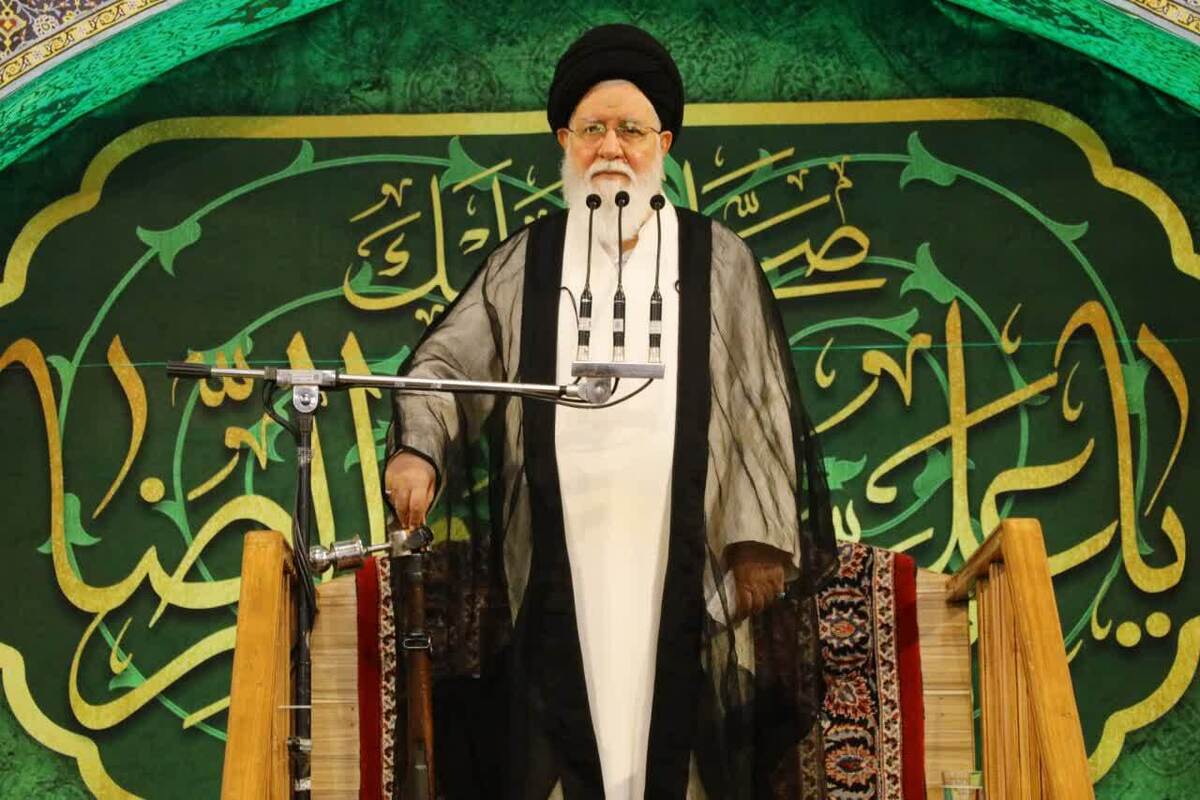 نماینده ولی‌فقیه در استان خراسان رضوی گفت: همان‌طور که دهه شصتی‎ها قدبلندی می‌کردند و شناسنامه‌هایشان را تغییر می‌دادند تا بتوانند جبهه بروند، همین احساس در نوجوان دهه هشتاد و دهه نود نیز وجود دارد که همه این‌ها به برکت دفاع مقدس است.