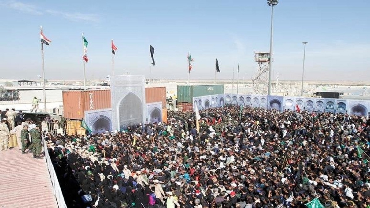 ویدئویی از شلوغی مرز مهران و خلوتی مرز تمرچین برای زائران اربعین در ساعت ۸ صبح امروز یکشنبه پنجم شهریور ۱۴۰۲ را مشاهده می‌کنید.