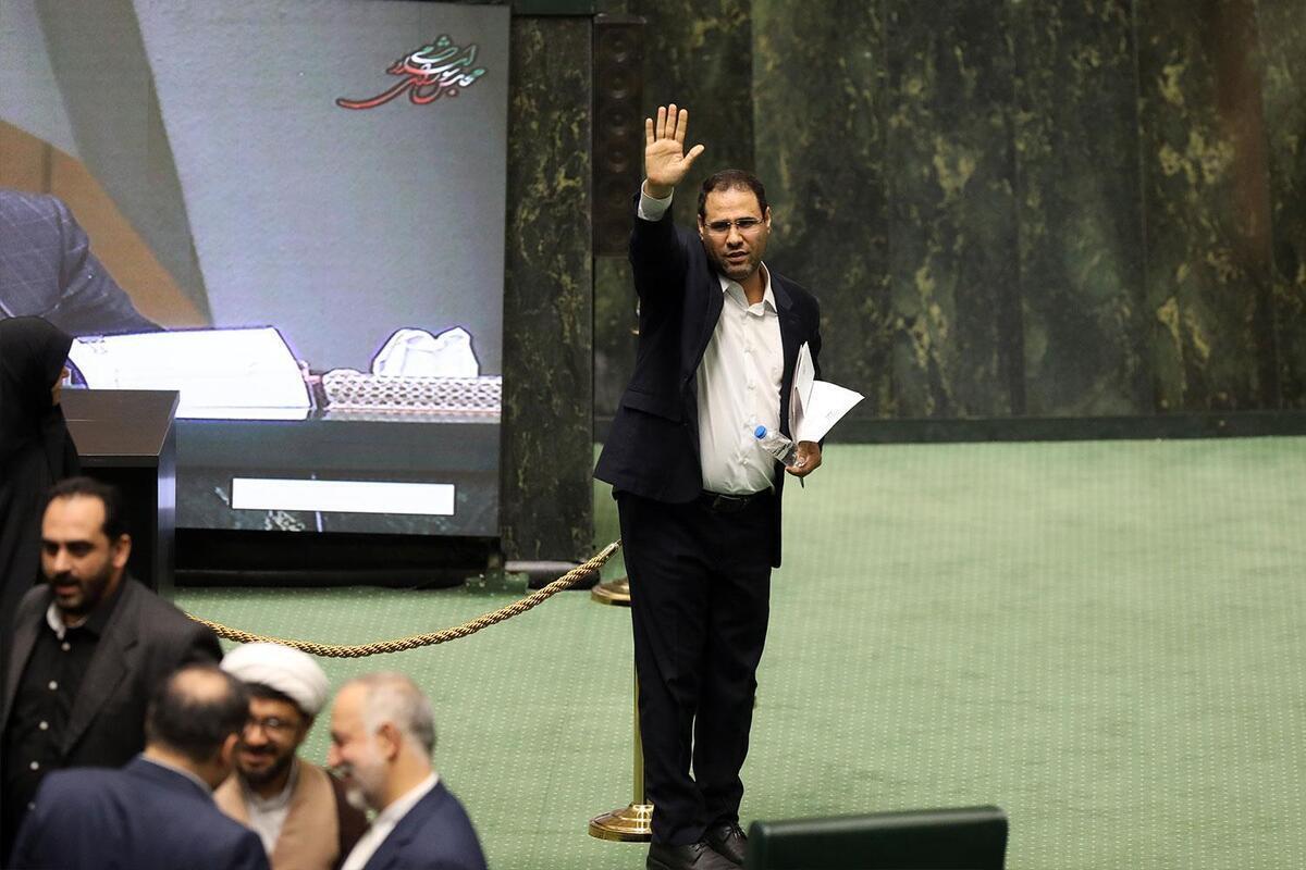 وزیر آموزش و پرورش گفت: امیدوار هستیم نتایج نهایی آزمون آموزگاری هفته آینده اعلام شود.