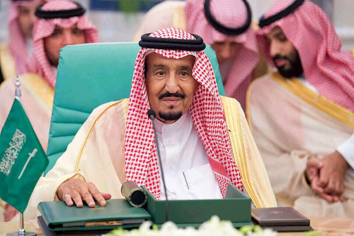 امروز سه شنبه هیئت دولت عربستان به ریاست ملک «سلمان بن عبدالعزیز» تصمیم به برقراری روابط دیپلماتیک با ۶ کشور جدید گرفت.