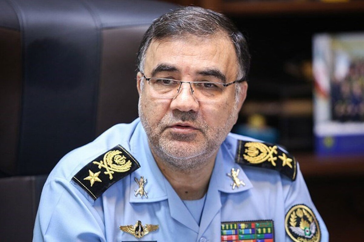 فرمانده نیروی هوایی ارتش جمهوری اسلامی ایران گفت: یک اسکادران هواپیمای صاعقه ساخته شد و هواپیمای بسیار خوبی است. اکنون نیز ساخت هواپیمای کوثر به عنوان یک جت شکاری و بمب افکن در مراحل پایانی است.