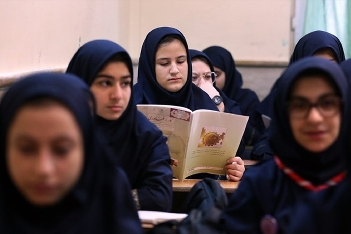 ساعت شروع کلاس های درس خراسان رضوی در شیفت عصر اعلام شد.