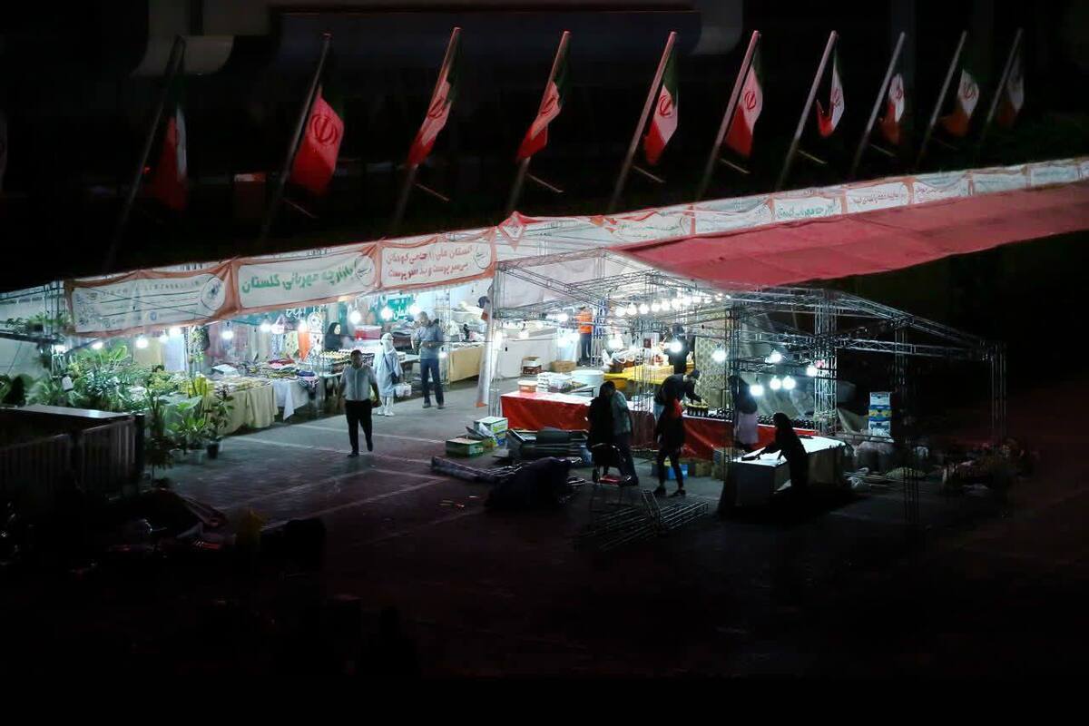 مدیر عامل سازمان ساماندهی مشاغل شهری و فرآورده‌های کشاورزی شهرداری مشهد گفت: ۳ بازار موقت محصولات خانگی و صنایع دستی راه اندازی شد.