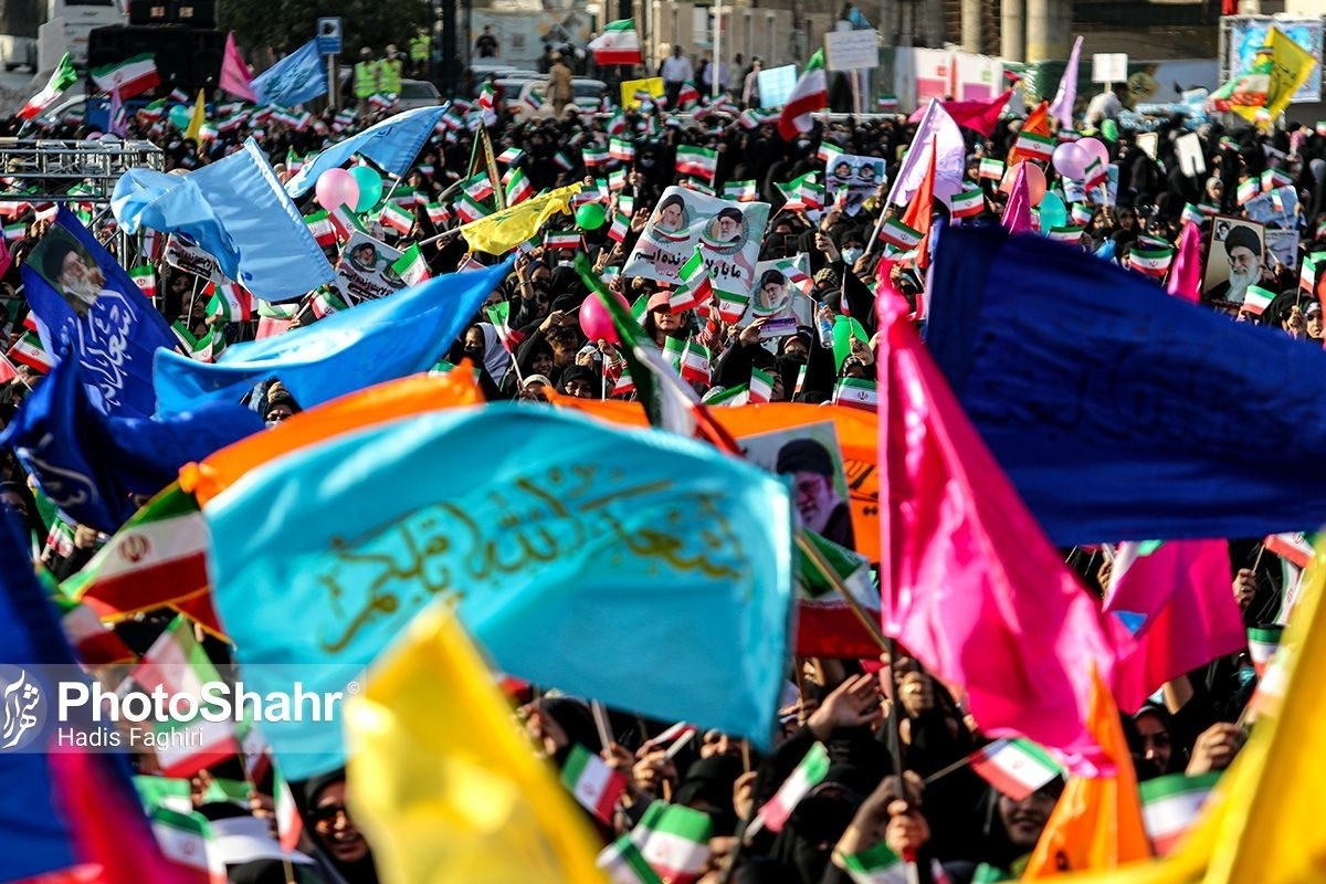 معاون پرورشی و فرهنگی آموزش و پرورش خراسان رضوی از برگزاری جشن و جنگ شادی به مناسبت میلاد پیامبر اکرم (ص) و امام جعفرصادق (ع) درمقاطع ابتدایی و متوسطه در این استان خبر داد.