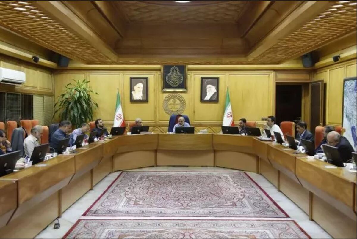 وزیر کشور گفت: برای ساختن ایران قوی به دانشگاه قوی محتاجیم و در جهت پیشرفت کشور و ارتقای منافع ملی با تمام وجود از دیدگاه‌های اساتید و برجستگان دانشگاه‌ها استقبال می‌کنیم.