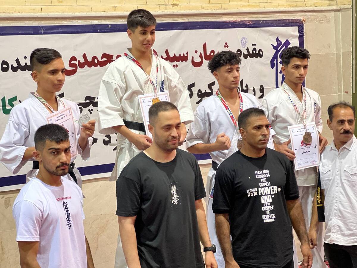 الیاس نیشابوریان در مسابقات استانی کاراته موفق به کسب سه طلا شد.