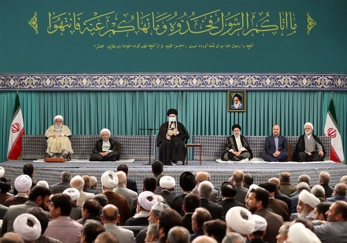 به‌مناسبت ولادت پیامبر اسلام (ص)، مسئولان نظام، سفرای کشورهای اسلامی و میهمانان کنفرانس وحدت با رهبر انقلاب اسلامی دیدار می‌کنند.