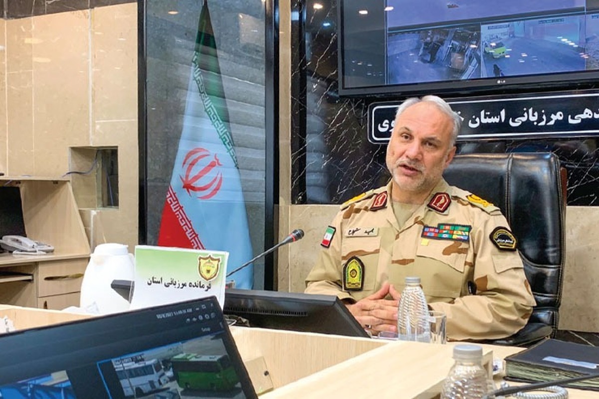 سردار شجاع گفت: در شش ماه نخست امسال (۱۴۰۲) نیرو‌های مرزبانی هنگ تایباد هزار و ۶۵۴ دستگاه گوشی تلفن همراه هوشمند مسروقه را که قرار بود از کشور خارج شود، کشف و توقیف کرده‌اند.