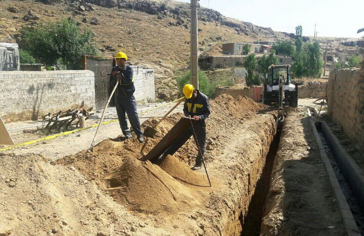 فرماندار مشهد گفت: تمام روستا‌های مشهد تا شش ماه نخست سال ۱۴۰۳ گازکشی می‌شوند.