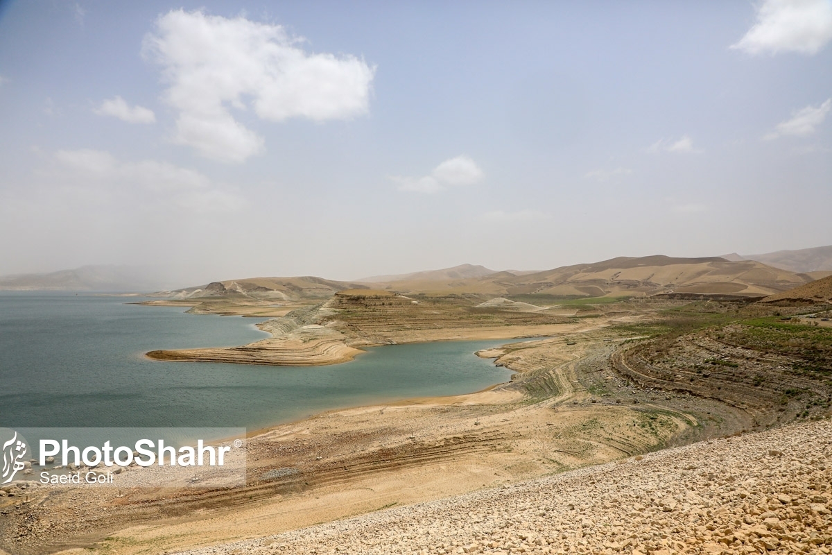 سخنگوی صنعت آب گفت: استان‌های تهران، قزوین، سیستان‌وبلوچستان، هرمزگان و خراسان رضوی ۵ استانی هستند که در سال آبی اخیر بالای ۳۰درصد کاهش بارش داشته‌اند و از لحاظ منابع آبی در وضعیت قرمز هستند.