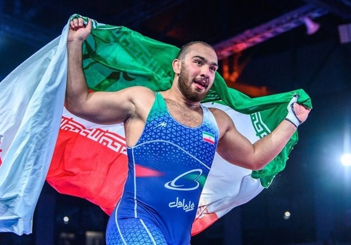 امیرحسین زارع پس از کسب مدال طلای وزن ۱۲۵ کیلوگرم گفت: مدال طلا و جهانی ام را به آستان مقدس امام رضا (ع) تقدیم می‌کنم.