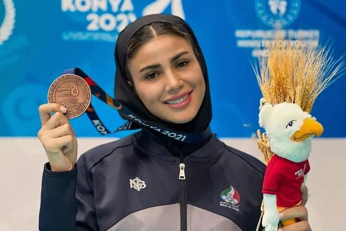 سارا بهمنیار در مسابقات آسیایی هانگژو موفق به کسب مدال برنز کاراته شد.