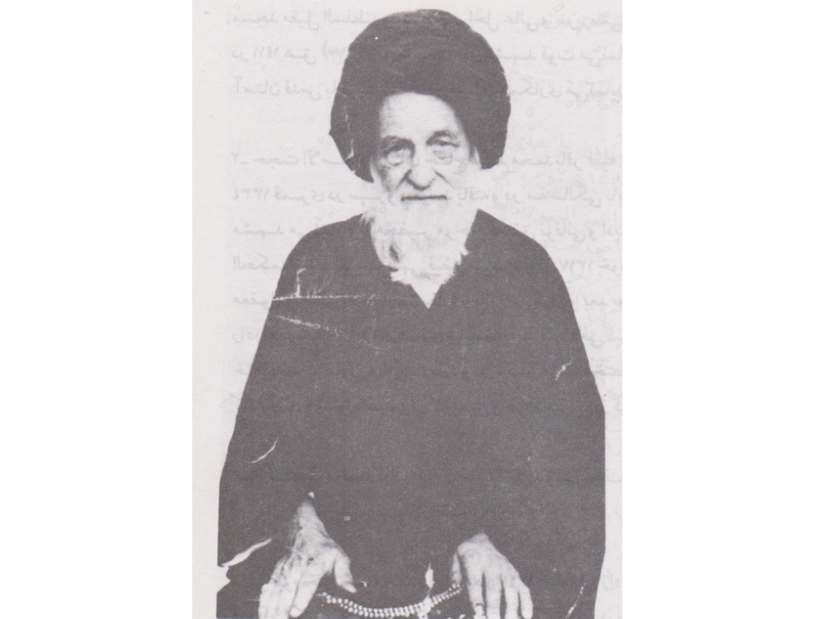 آیت الله فقیه سبزواری از آن دست علما نبود که فقط به درس و بحث بسنده کند. او مرد کار و عمل بود. فقط به درس گفتن و نمازجماعت خواندن قناعت نمی‌کرد و همیشه در فکر کار و زندگی مسلمانان بود.