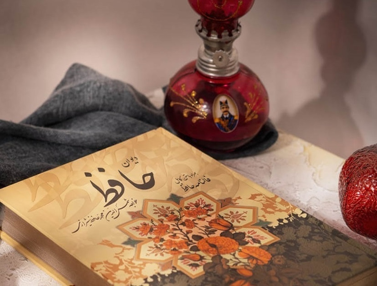 حافظ‌خوانی ساینا صبوری، دختر ۱۰ ساله مشهدی را در محفل ادب پژوهش‌سرای فرهنگ، ادب و هنر ثابت فردوسی ببینید.