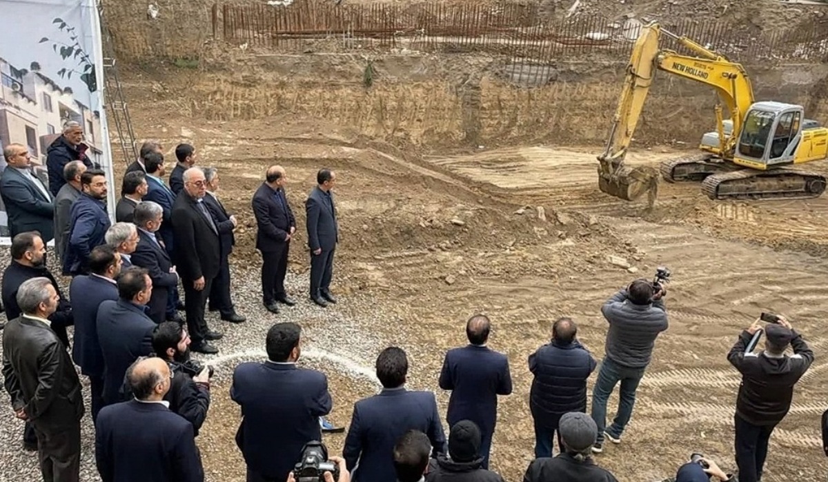 واگذاری ۶۴ واحد مسکونی در پروژه محیا در بافت فرسوده اطراف با حضور مدیرعامل بانک مسکن آغاز شد.