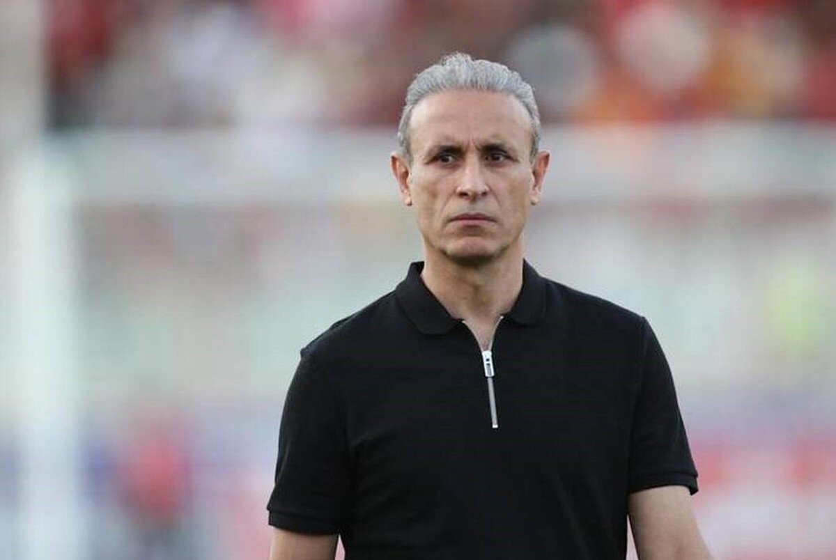 سرمربی تیم فوتبال پرسپولیس بعد از چند روز غیبت در محل تمرین تیمش حضور یافت.