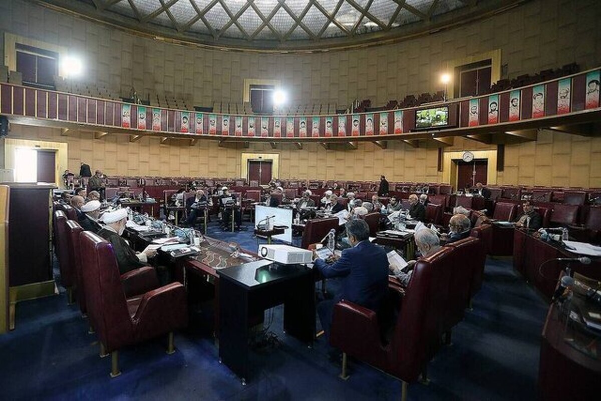 مجمع تشخیص مصلحت نظام با پیشنهاد مجلس شورای اسلامی برای تمدید شش‌ماهه برنامه ششم توسعه موافقت کرد.