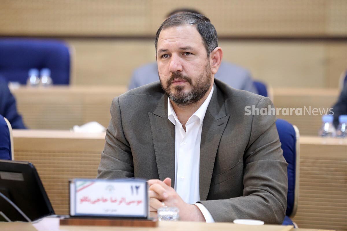 سخنگوی شورای اسلامی شهر مشهد گفت: چیزی با این عنوان وجود ندارد که اگر عضوی تعلیق شد و ۶ ماه بعد نیامد، تعلیق قطعی است. شورا شغل محسوب نمی‌شود و سلب عضویت در قانون نیز مشخص شده است.