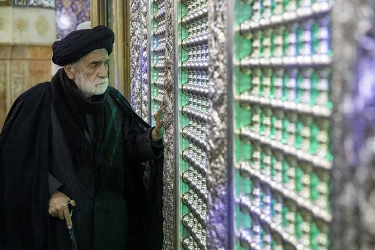حجت‌الاسلام سیدجعفر ماهرخسار مداح مشهور مشهد که سابقه ۵۰ سال مرثیه‌خوانی در حرم علی بن موسی الرضا (ع) را دارد، دار فانی را وداع گفت.