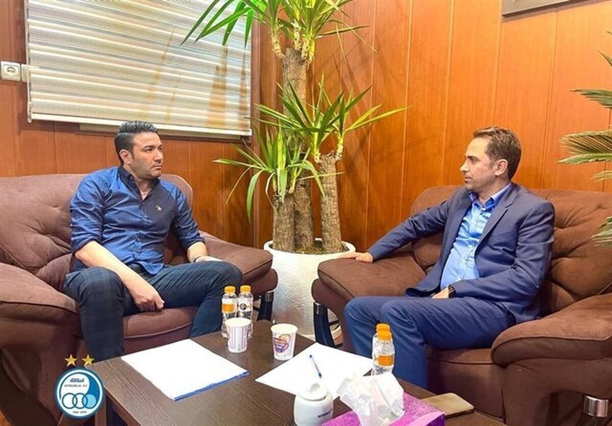 باشگاه استقلال تصمیم گرفته است برای ثبت قرارداد گوستاوو بلانکو، ۱۰ درصد از قرارداد تمام اعضای تیم کم کند.