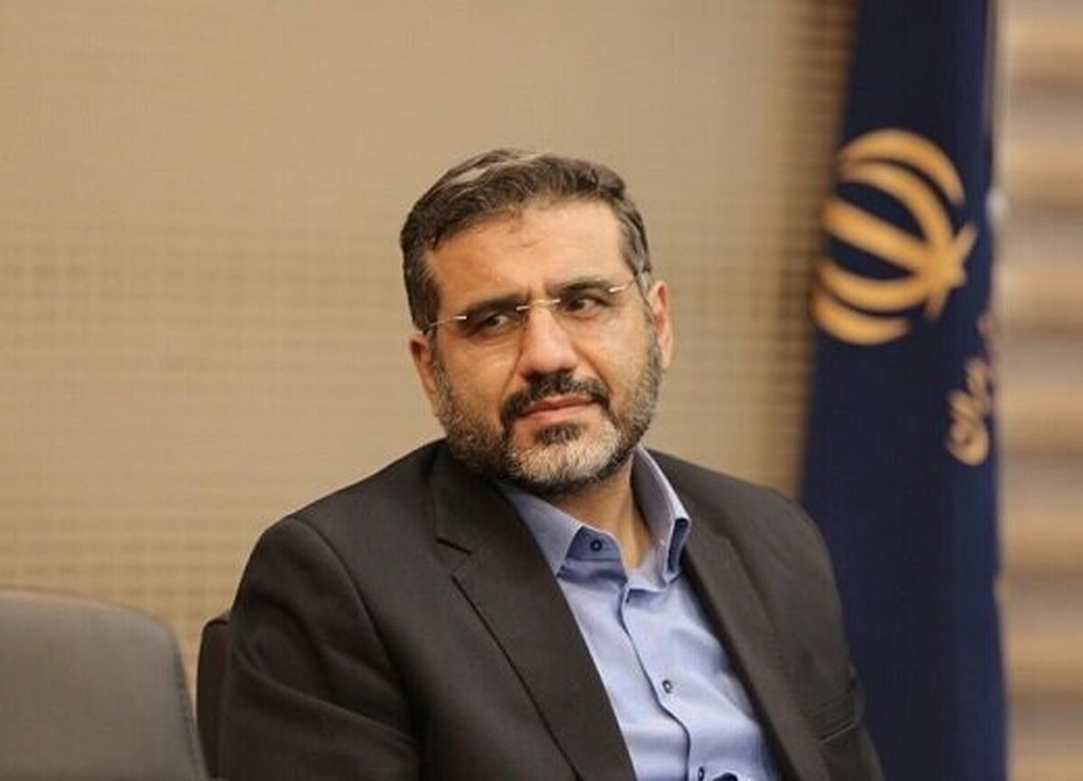 وزیر فرهنگ و ارشاد اسلامی گفت: به طور مستمر با همکاران قضایی و انتظامی در تماسم تا عامل جنایت قتل مهرجویی و همسرش هر چه زودتر شناسایی شده و به سزای عمل ننگین‌شان برسند.