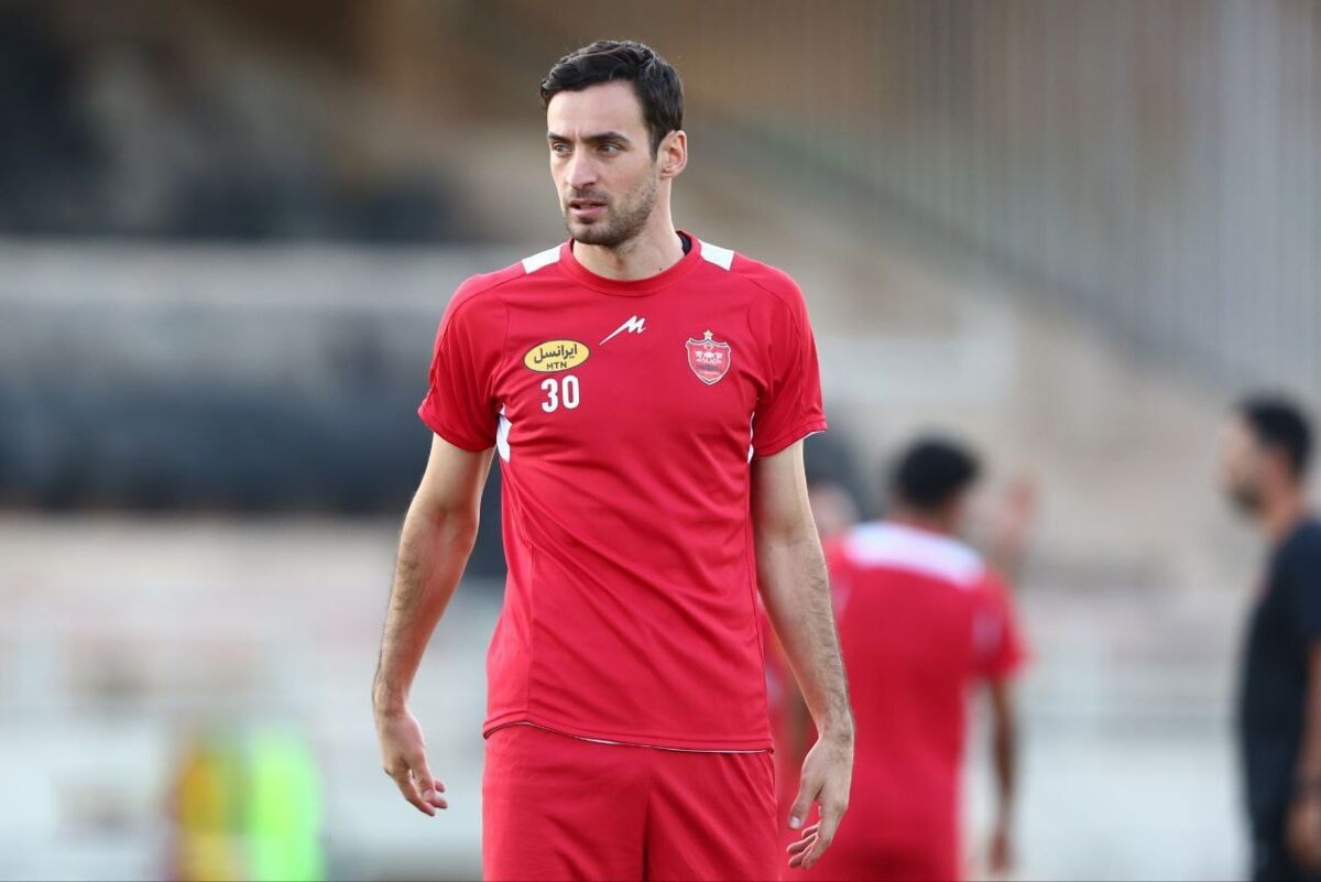 باشگاه پرسپولیس قرارداد مدافع گرجستانی تیمش را اصلاح کرد.