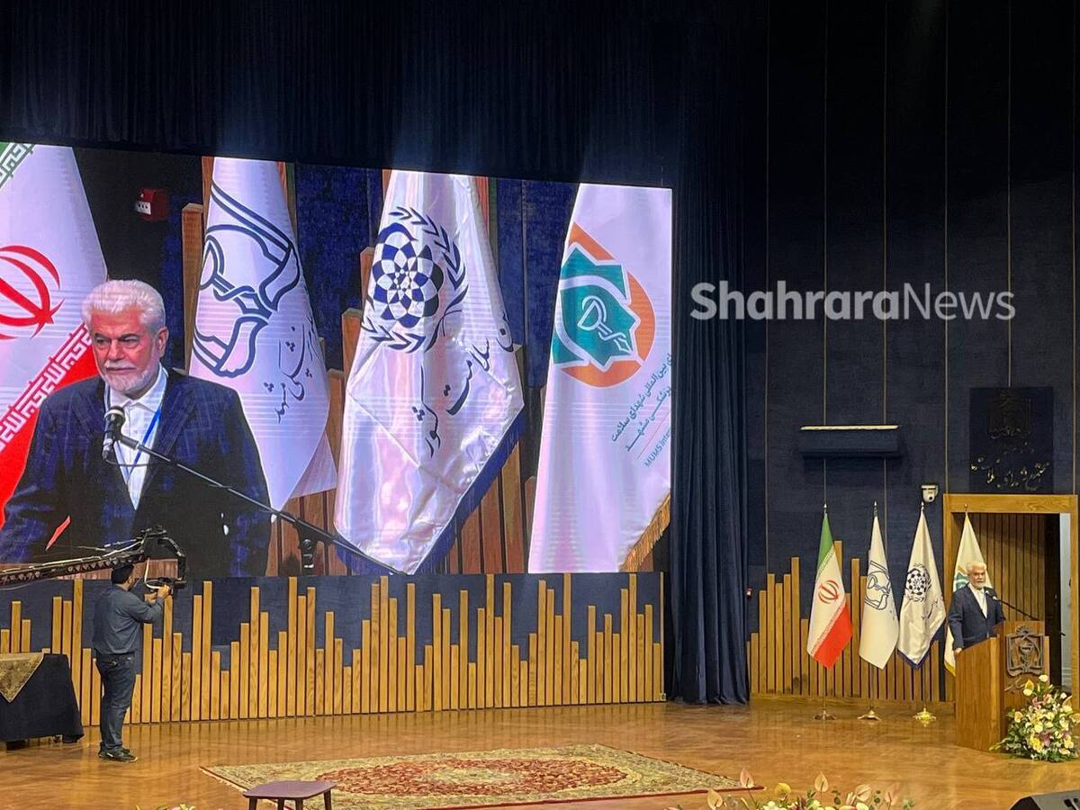 دبیر کل مجمع خیرین سلامت کشور گفت: مجمع خیرین سلامت در سال ۱۳۸۸ راه‌اندازی شده و تا امروز خیرین بیش از ۱۵ هزار میلیارد تومان کمک کردند.