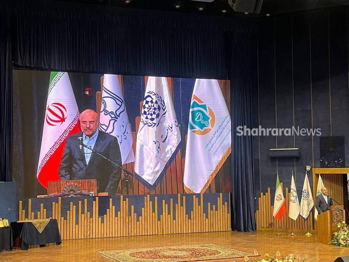 رئیس مجلس شورای اسلامی گفت: اداره کشور و پیشرفت و توسعه آن جز با حضور مردم امکان‌پذیر نیست، این موضوع را ما مسئولان باید با پوست و گوشت و استخوان خود درک کنیم. 