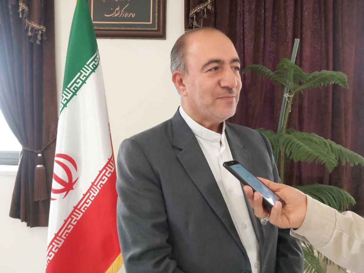 فرماندار کلات گفت: تفاهم نامه ای به مبلغ ۲۷۰میلیارد تومان با کمیته امداد امام خمینی(ره) و استانداری خراسان رضوی برای حمایت از تولیدکنندگان در کلات امضا شده است.