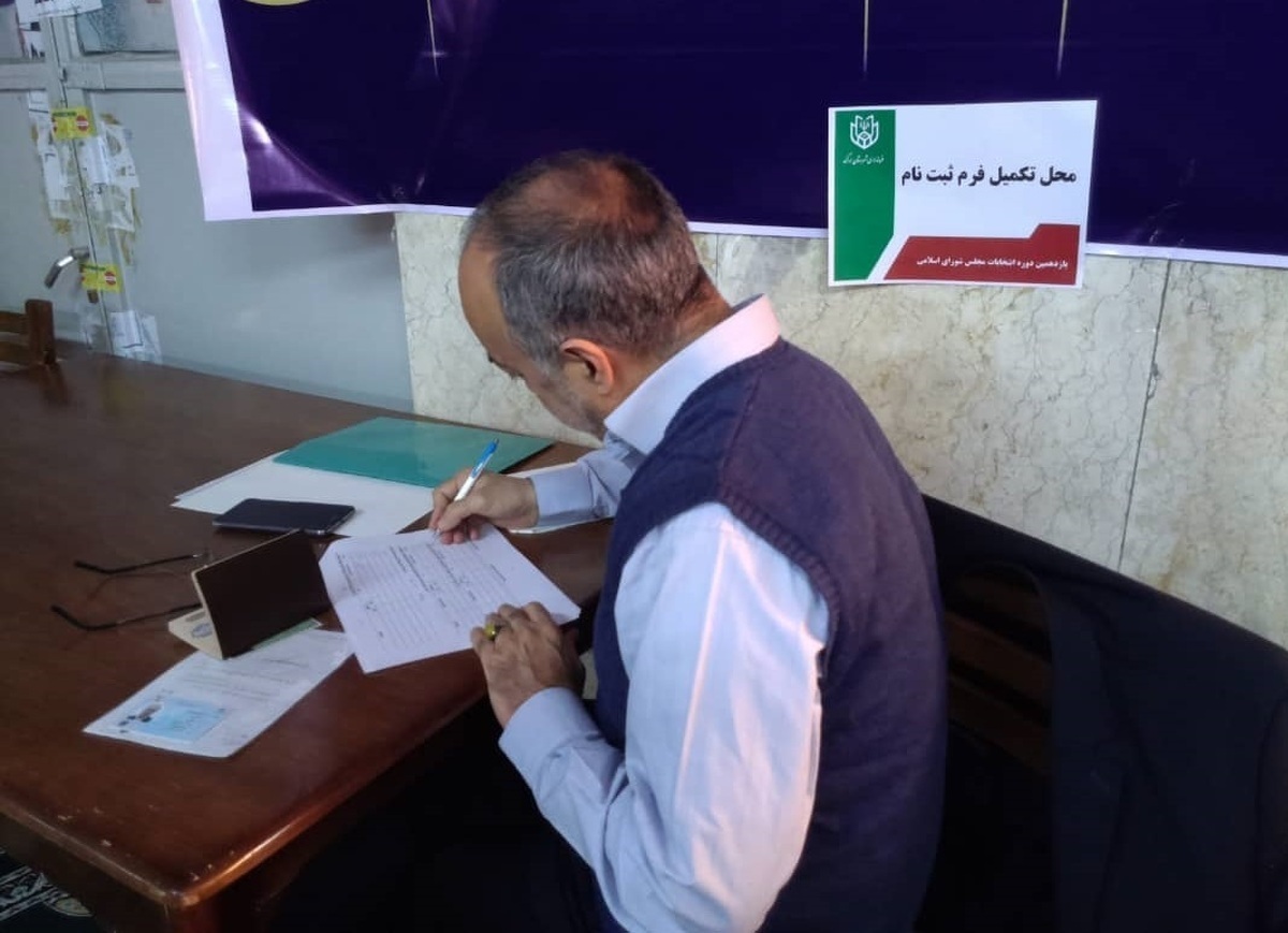 سخنگوی ستاد انتخابات کشور گفت: امروز جمعه (۲۸ مهر ۱۴۰۲) تا ساعت ۱۱.۳۰ تعداد ۱۰۸۰ نفر از داوطلبانی که در مرحله پیش ثبت نام شرکت کرده بودند، ثبت نام خود را تکمیل کردند.