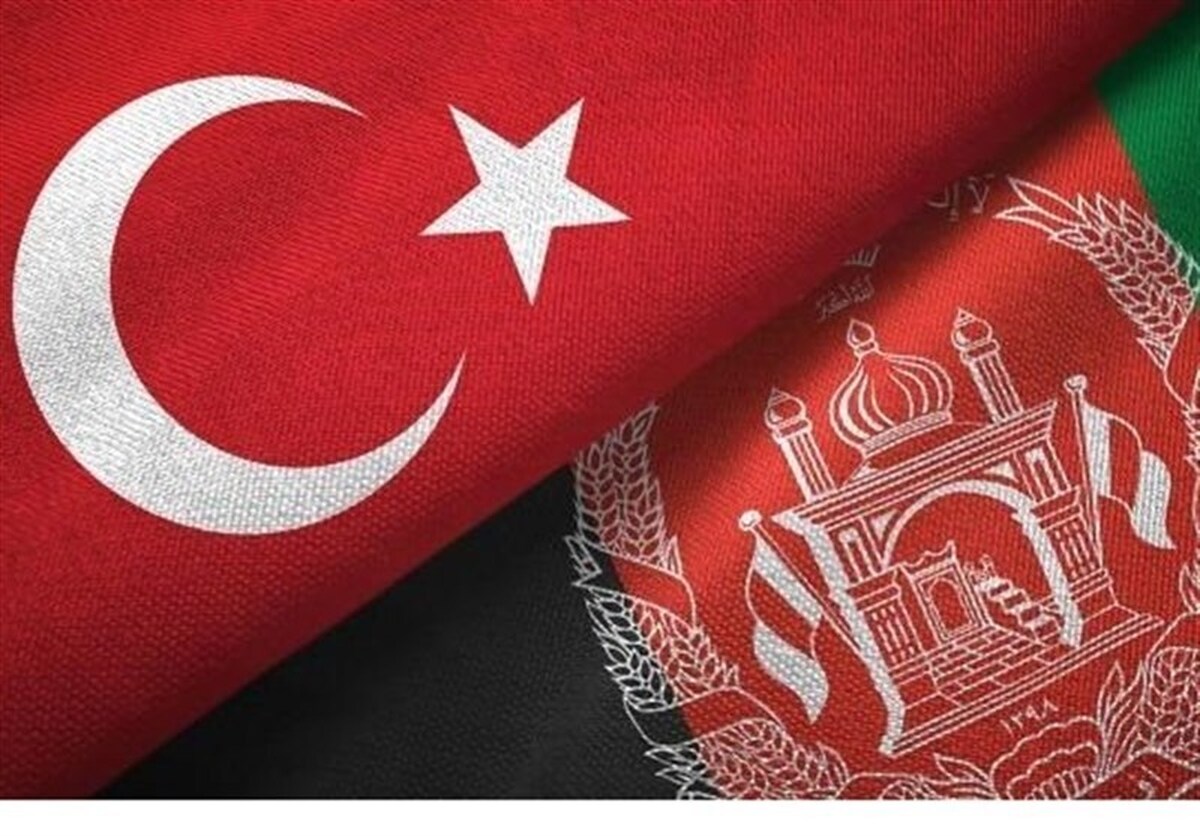 مسئول اداره مهاجرت ترکیه در دیدار با هیئت اعزامی وزارت امور مهاجران و عودت کنندگان امارت اسلامی ضمن توافق بر ایجاد یک کمیسیون مشترک برای حل مشکلات مهاجران افغانستانی اعلام کرده که به زودی به افغانستان سفر خواهد کرد.