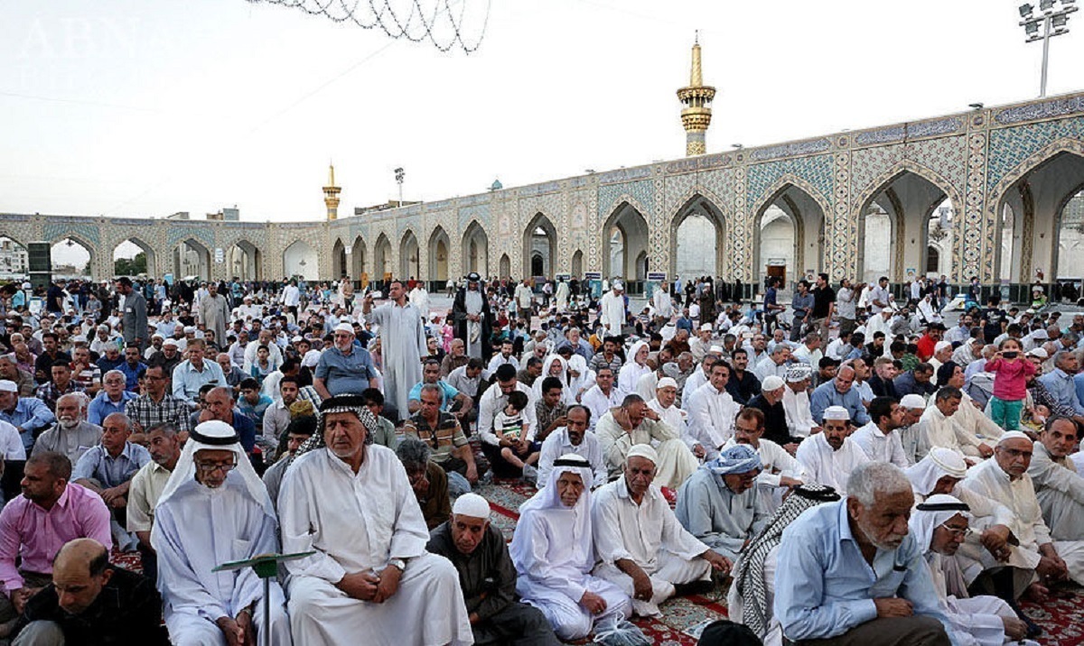 مدیر زائران غیرایرانی آستان قدس رضوی با بیان اینکه سالانه بین ۵ تا ۷ میلیون زائر غیرایرانی به حرم مطهر رضوی مشرف می‌شوند، گفت: ۲۵نوع خدمت متفاوت به این گروه از زائران در حرم مطهر رضوی ارائه می‌شود.