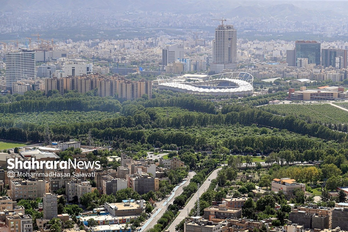 حجت فرقانی مدیرکل اداره طرح‌ها و مطالعات شهری شهرداری مشهد گفت: از شرق تا غرب و از شمال تا جنوب، پراکندگی برج‌های بزرگ و ساختمان‌های بلندمرتبه مجزا باعث شده تا آرامش مجاوران در حوزه ساخت‌وساز و نظم تراکم شهری برهم بخورد و بر همین اساس، اقلیم ساخت برج‎های بلندمرتبه در مشهدالرضا(ع) متمرکز و منطقه‎بندی خواهد شد.