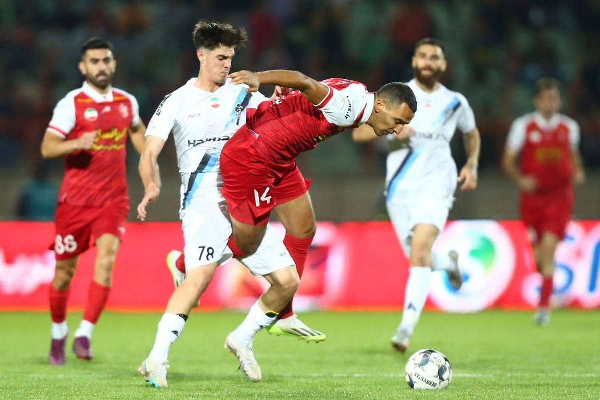 مهاجم جدید پرسپولیس همچنان دور از ترکیب اصلی