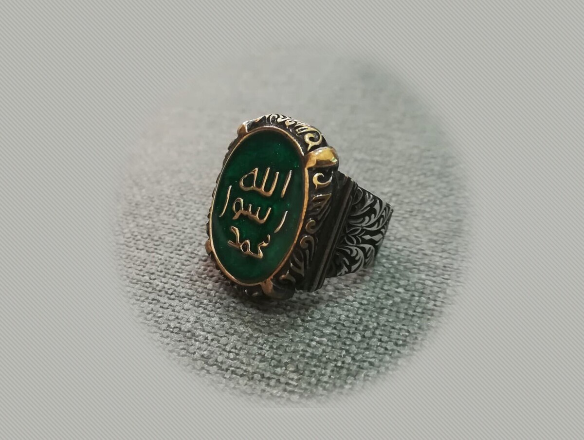 از اوصافی که رسول خاتم (ص) درمیان مسلمانان به آن شهره هستند، پیامبر مهربانی هاست که نشان می‌دهد ایشان اگرچه در همه فضایل سرآمد بودند.